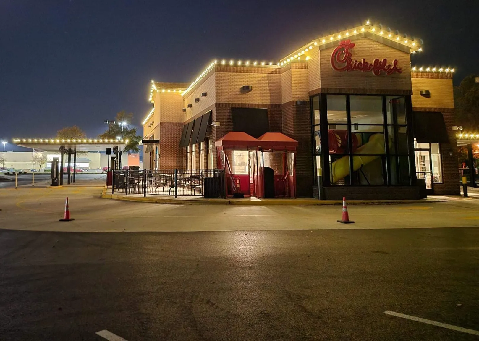 Commercial interior and exterior decorating